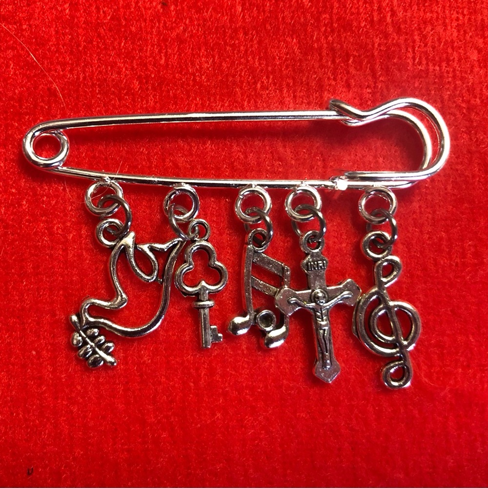 NWT, Handmade by A Charmed Life. Beautiful Silver Pin With a Peaceful Theme